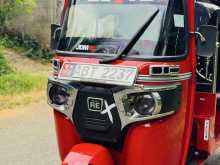 Bajaj RE 205 2019 Three Wheel