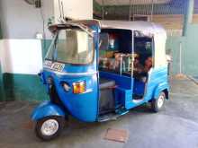 Bajaj RE 205 2012 Three Wheel