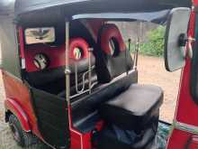 https://riyasewana.com/uploads/bajaj-re-205-291832054843.jpg