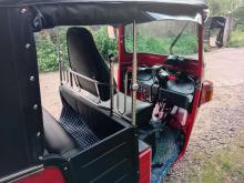 https://riyasewana.com/uploads/bajaj-re-205-291833446275.jpg