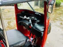https://riyasewana.com/uploads/bajaj-re-205-3010402517255.jpg