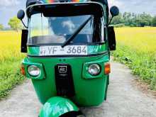Bajaj RE 205 2011 Three Wheel