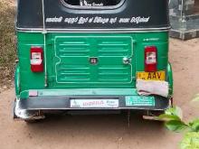 https://riyasewana.com/uploads/bajaj-re-205-301629116235.jpg