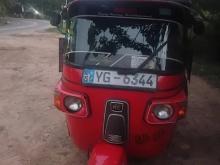 Bajaj RE 205 2011 Three Wheel