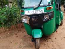 https://riyasewana.com/uploads/bajaj-re-205-301904574502.jpg