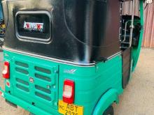 https://riyasewana.com/uploads/bajaj-re-205-302211426674.jpg