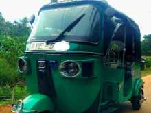 Bajaj RE 205 2011 Three Wheel