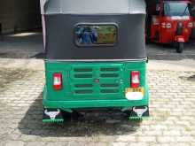https://riyasewana.com/uploads/bajaj-re-205-311207314692.jpg