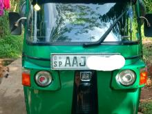 Bajaj RE 205 2013 Three Wheel