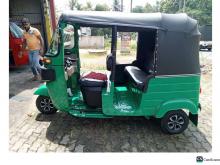 https://riyasewana.com/uploads/bajaj-re-205-311331436304.jpg