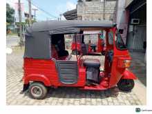 https://riyasewana.com/uploads/bajaj-re-205-311342324152.jpg