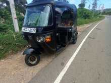 https://riyasewana.com/uploads/bajaj-re-205-312224074213.jpg