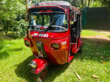 Bajaj RE 205 2011 Three Wheel