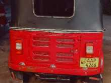 https://riyasewana.com/uploads/bajaj-re-205-31537014012.jpg