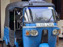 https://riyasewana.com/uploads/bajaj-re-205-3172553453268.jpg