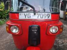 Bajaj RE 205 2011 Three Wheel
