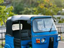 Bajaj RE 205 2011 Three Wheel