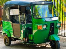 Bajaj RE 205 2013 Three Wheel