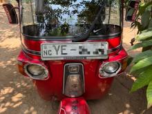 Bajaj RE 205 2010 Three Wheel