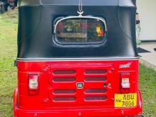 https://riyasewana.com/uploads/bajaj-re-205-32058546984.jpg