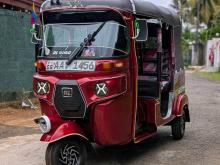 Bajaj RE 205 2015 Three Wheel
