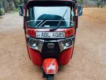 Bajaj RE 205 2016 Three Wheel