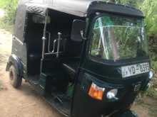 Bajaj RE 205 2010 Three Wheel