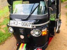 Bajaj RE 205 2011 Three Wheel