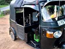 https://riyasewana.com/uploads/bajaj-re-205-39031222813.jpg