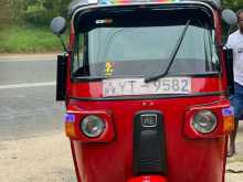 Bajaj RE 205 2011 Three Wheel