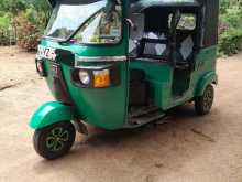 https://riyasewana.com/uploads/bajaj-re-205-41113474223.jpg