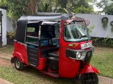 Bajaj RE 205 2017 Three Wheel