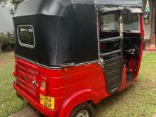 https://riyasewana.com/uploads/bajaj-re-205-41143536185.jpg