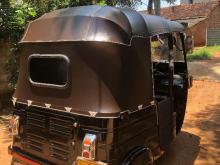 https://riyasewana.com/uploads/bajaj-re-205-41253196084.jpg