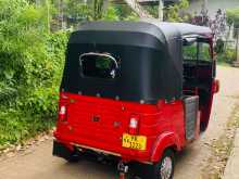 https://riyasewana.com/uploads/bajaj-re-205-41324524102.jpg