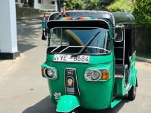Bajaj RE 205 2010 Three Wheel