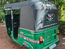 https://riyasewana.com/uploads/bajaj-re-205-4640306034.jpg