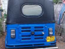 https://riyasewana.com/uploads/bajaj-re-205-4711284482.jpg