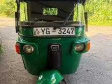 Bajaj RE 205 2010 Three Wheel
