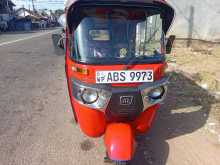 Bajaj RE 205 2018 Three Wheel