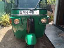 Bajaj RE 205 2011 Three Wheel