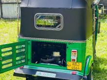 https://riyasewana.com/uploads/bajaj-re-205-51554456165.jpg
