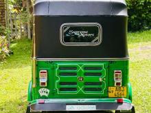https://riyasewana.com/uploads/bajaj-re-205-51554456304.jpg