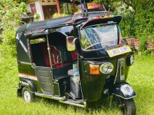 https://riyasewana.com/uploads/bajaj-re-205-51910506465.jpg