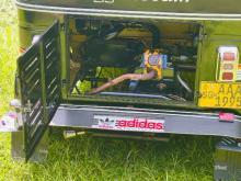 https://riyasewana.com/uploads/bajaj-re-205-51910516336.jpg