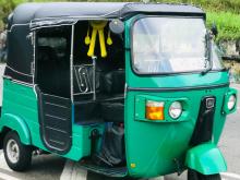 Bajaj RE 205 2011 Three Wheel