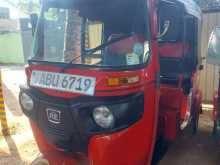 Bajaj RE 205 2020 Three Wheel