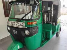 https://riyasewana.com/uploads/bajaj-re-205-581327693445.jpg