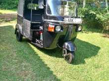https://riyasewana.com/uploads/bajaj-re-205-6935564843.jpg