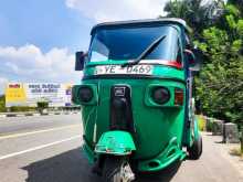 Bajaj RE 205 2010 Three Wheel